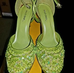 Vintage, Lime green satin & sequence heels. (7)